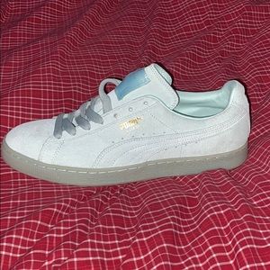 Suede Classic + Mono Iced Aqua & Gold Pumas
